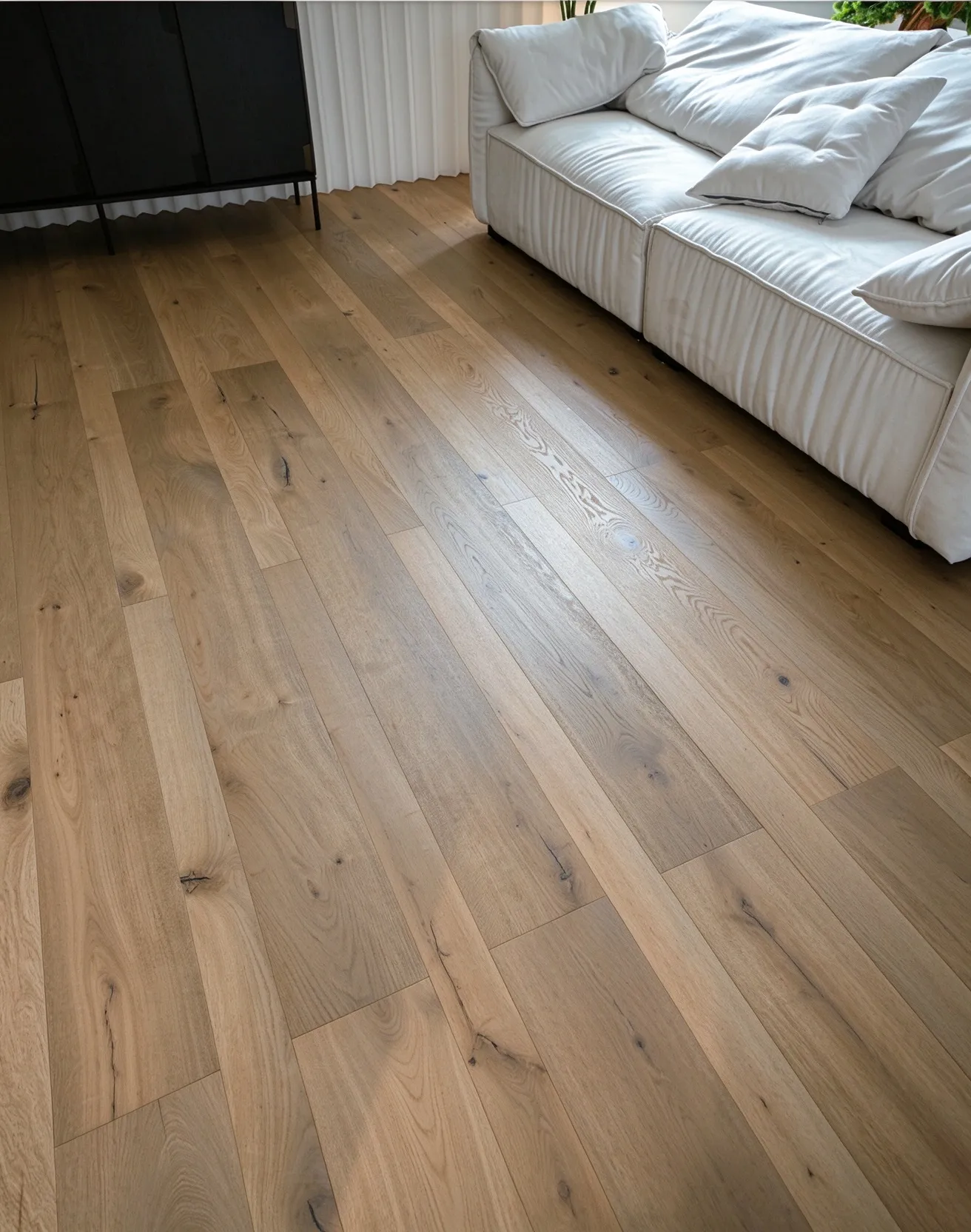 European Oak Engineered Wood Flooring