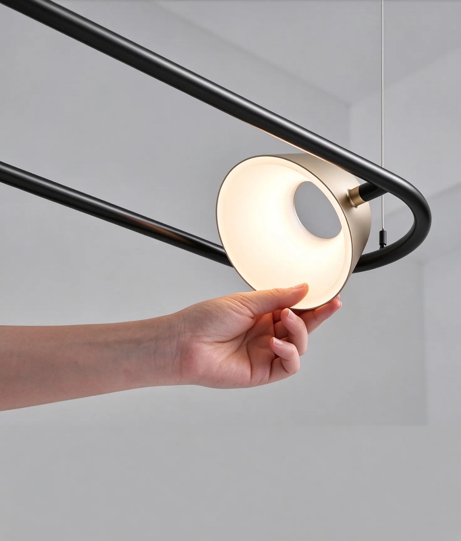 Modern Ring Pendant Light, Black Frame Rose Gold LED Chandelier for Dining Room & Kitchen